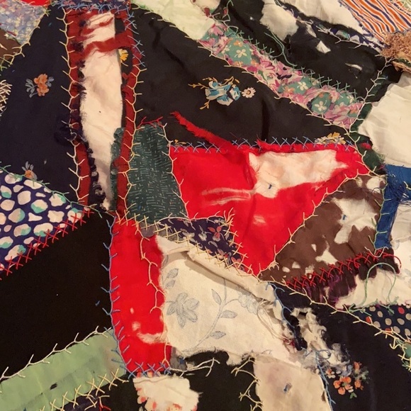 OLD ANTIQUE VINTAGE Crazy Quilt Pieced Farmhouse - Picture 6 of 16